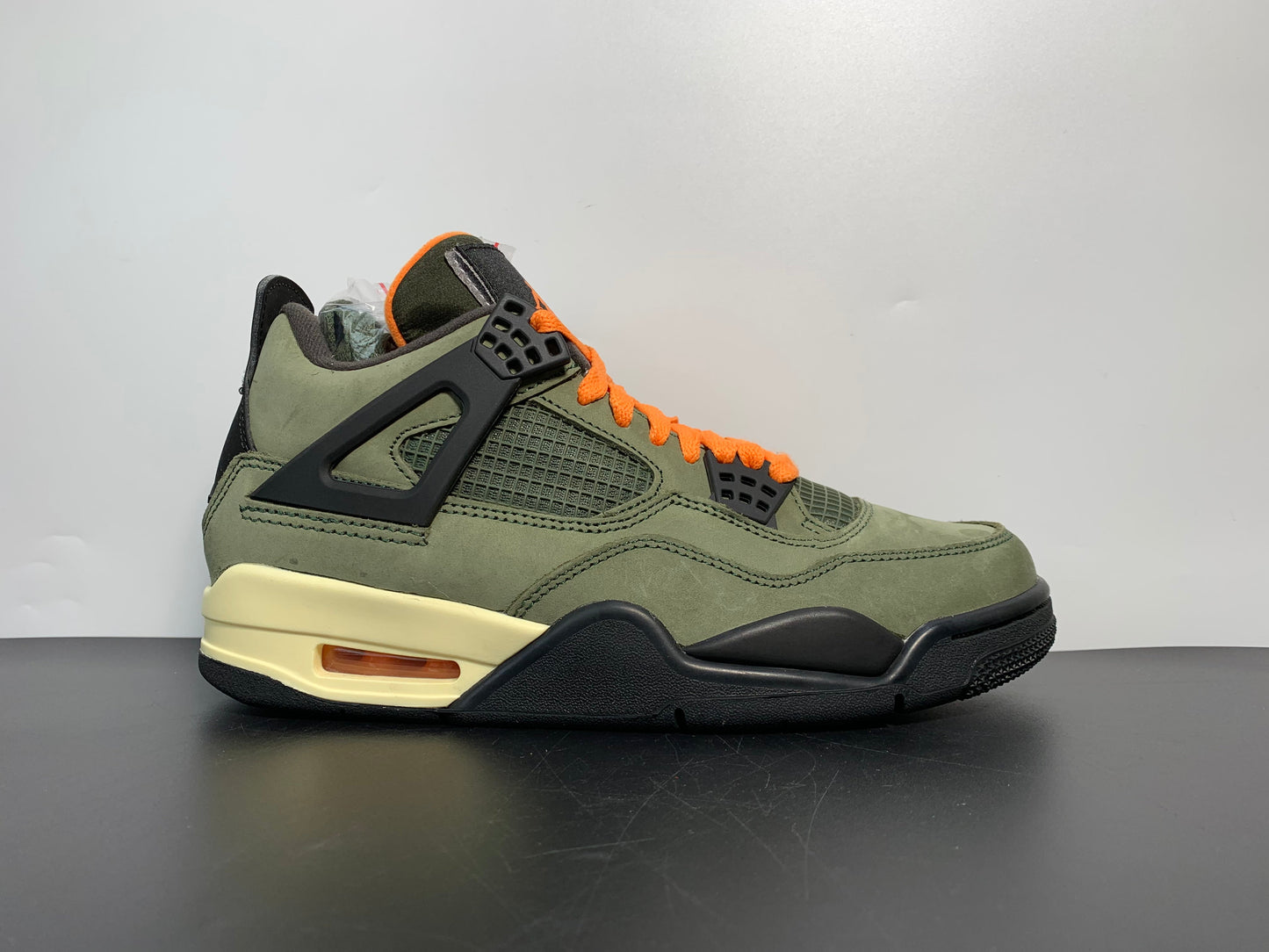 Air Jordan 4 Retro Undefeated Army Green