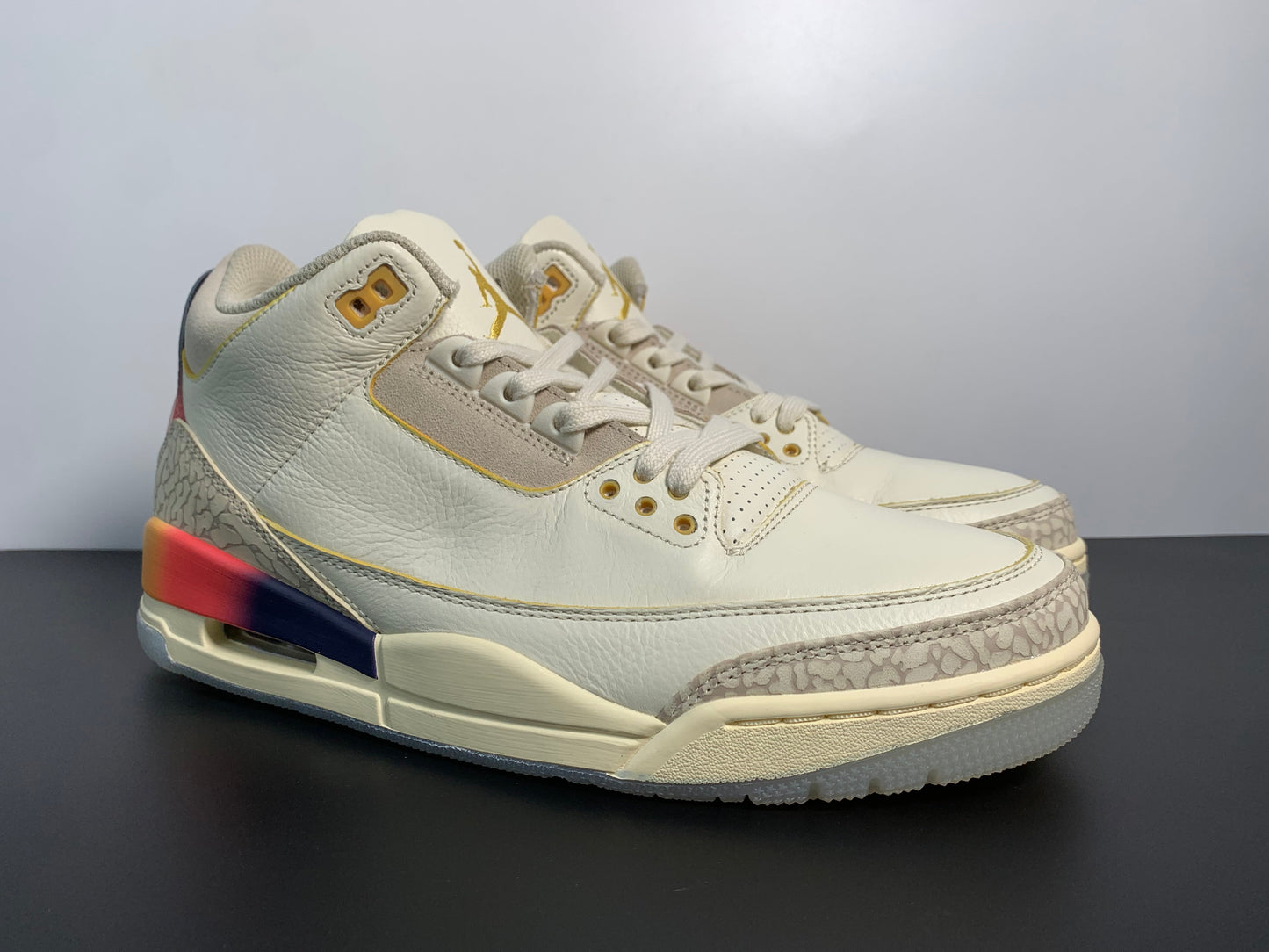 J Balvin x Air Jordan 3 Mid Medellin Sunset FN0344-901