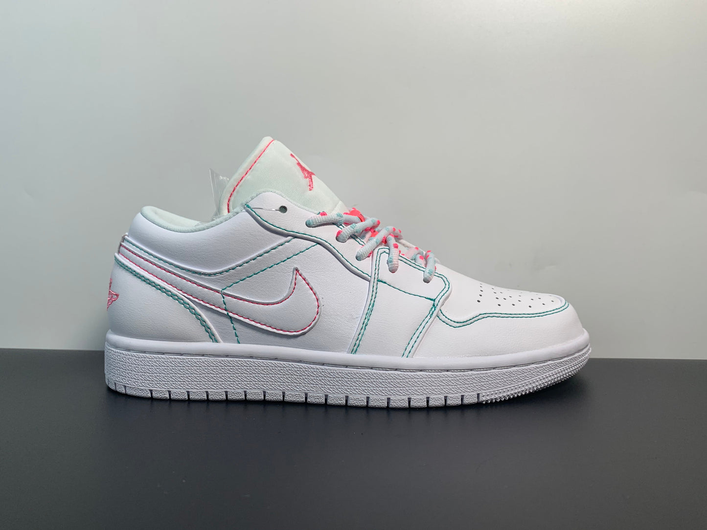 Air Jordan 1 Low Shadow