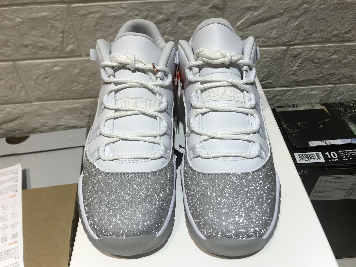 Air Jordan 11 Low" Metallic Silver "