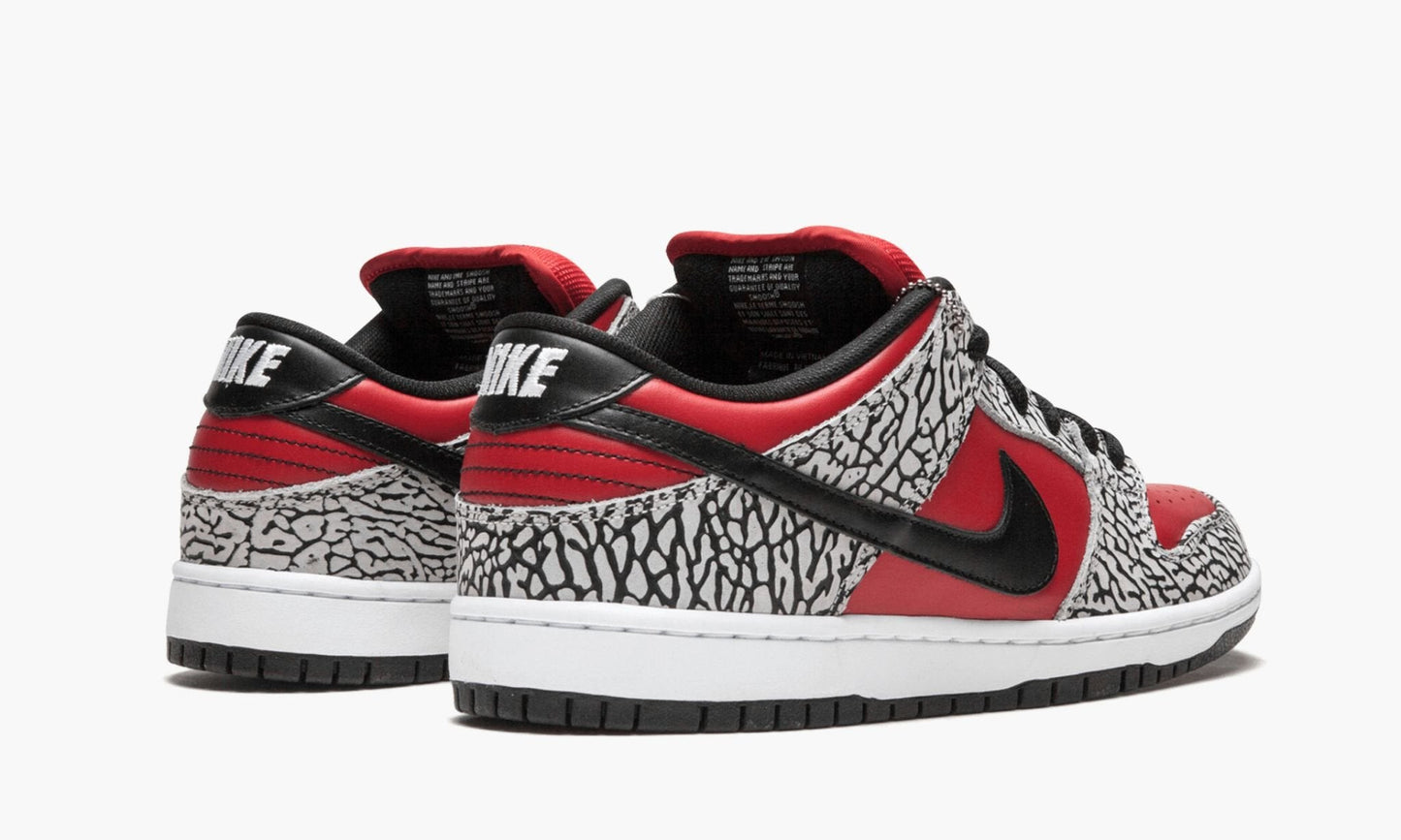 SB Dunk Low Premium "Supreme - Red Cement"