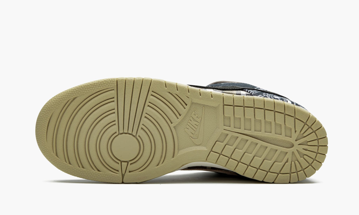 SB Dunk Low "Travis Scott"