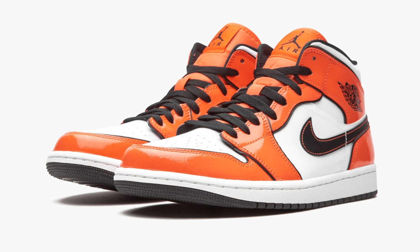 Air Jordan 1 Mid SE "Turf Orange"
