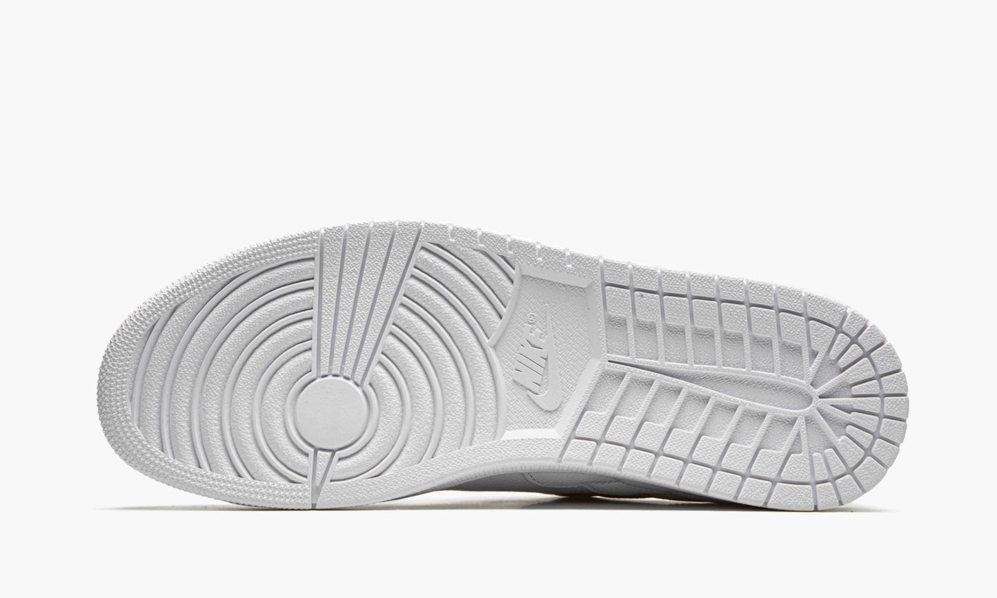 Air Jordan 1 Centre Court
