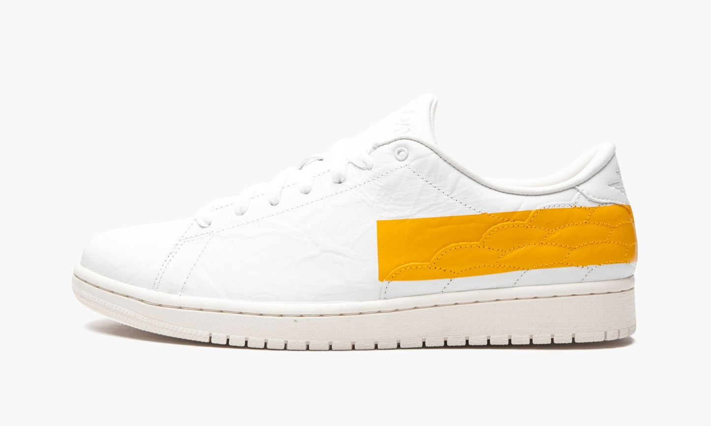 Jordan 1 Centre Court "White University Gold"