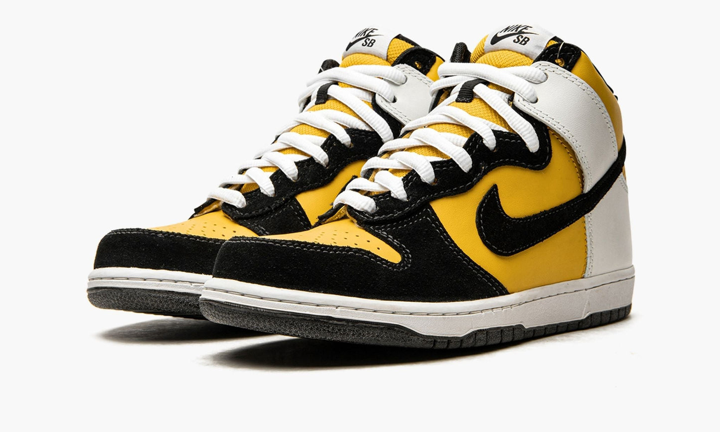 SB Dunk High "EMB"