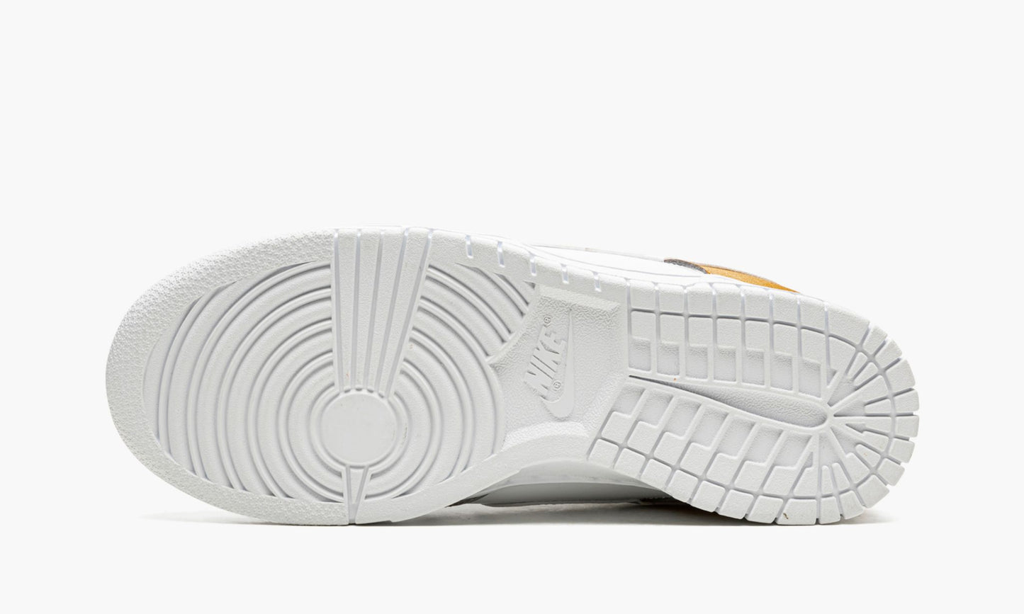 Dunk Low WMNS "Gold White Silver"