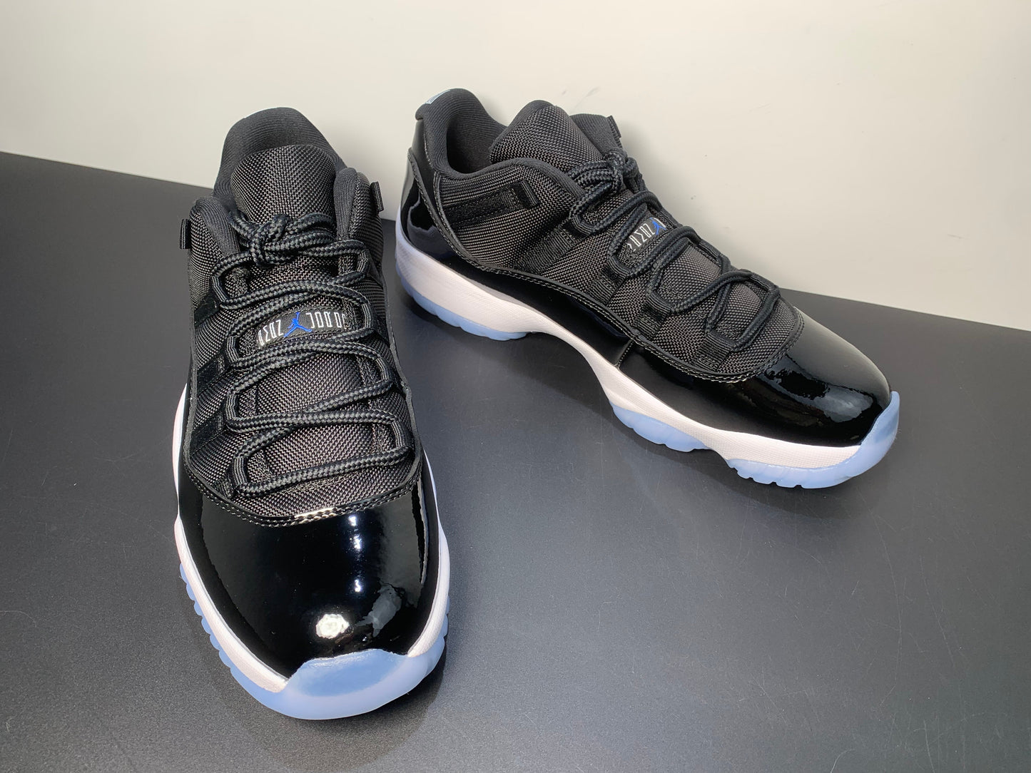 Air Jordan 11 Retro Low “Space Jam” FV5104-004