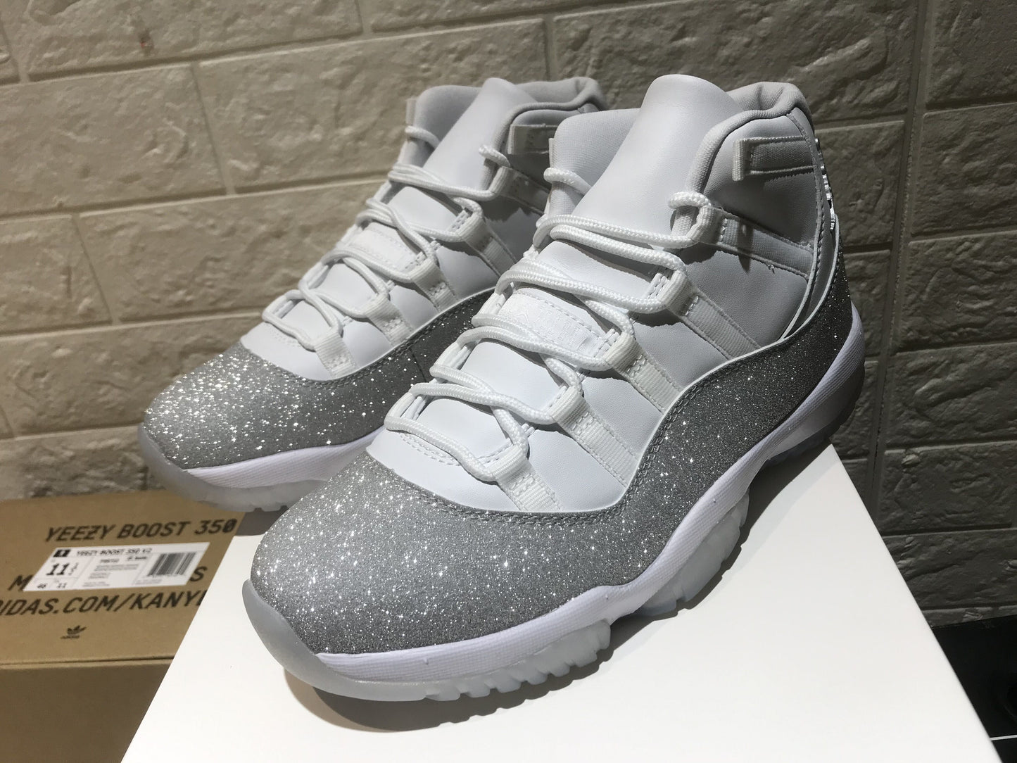 Air Jordan 11＂ Metallic Silver ＂