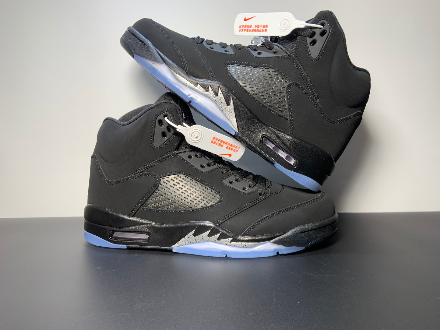 Air Jordan 5 Retro Black Cat FZ2239-001