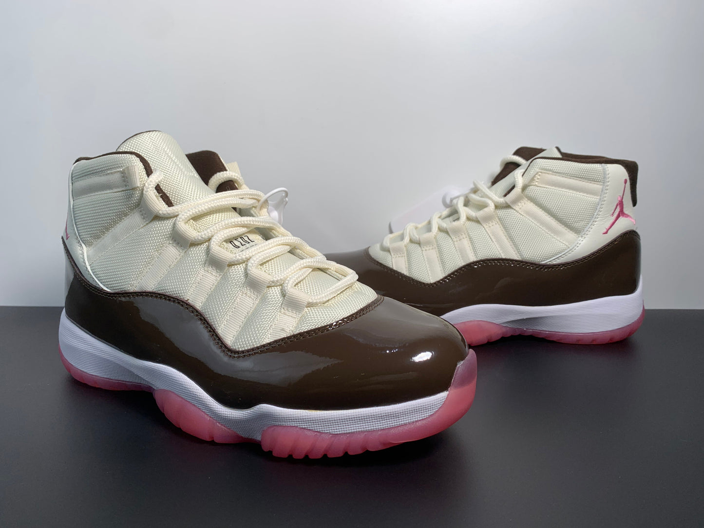 Air Jordan 11 Retro CT8012-126