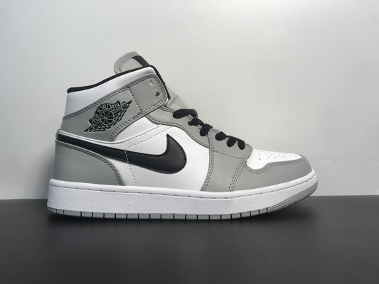 Air Jordan 1 Retro Mid ”Light Smoke Grey” 554724-092