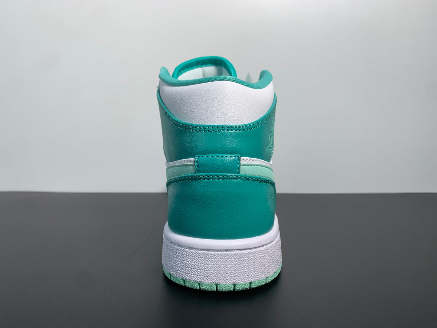 Air Jordan 1 Mid “Marine Green” DV2229-300