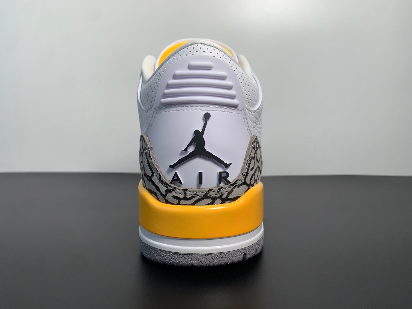 Air Jordan 3 “Laser Orange” CK9246-108