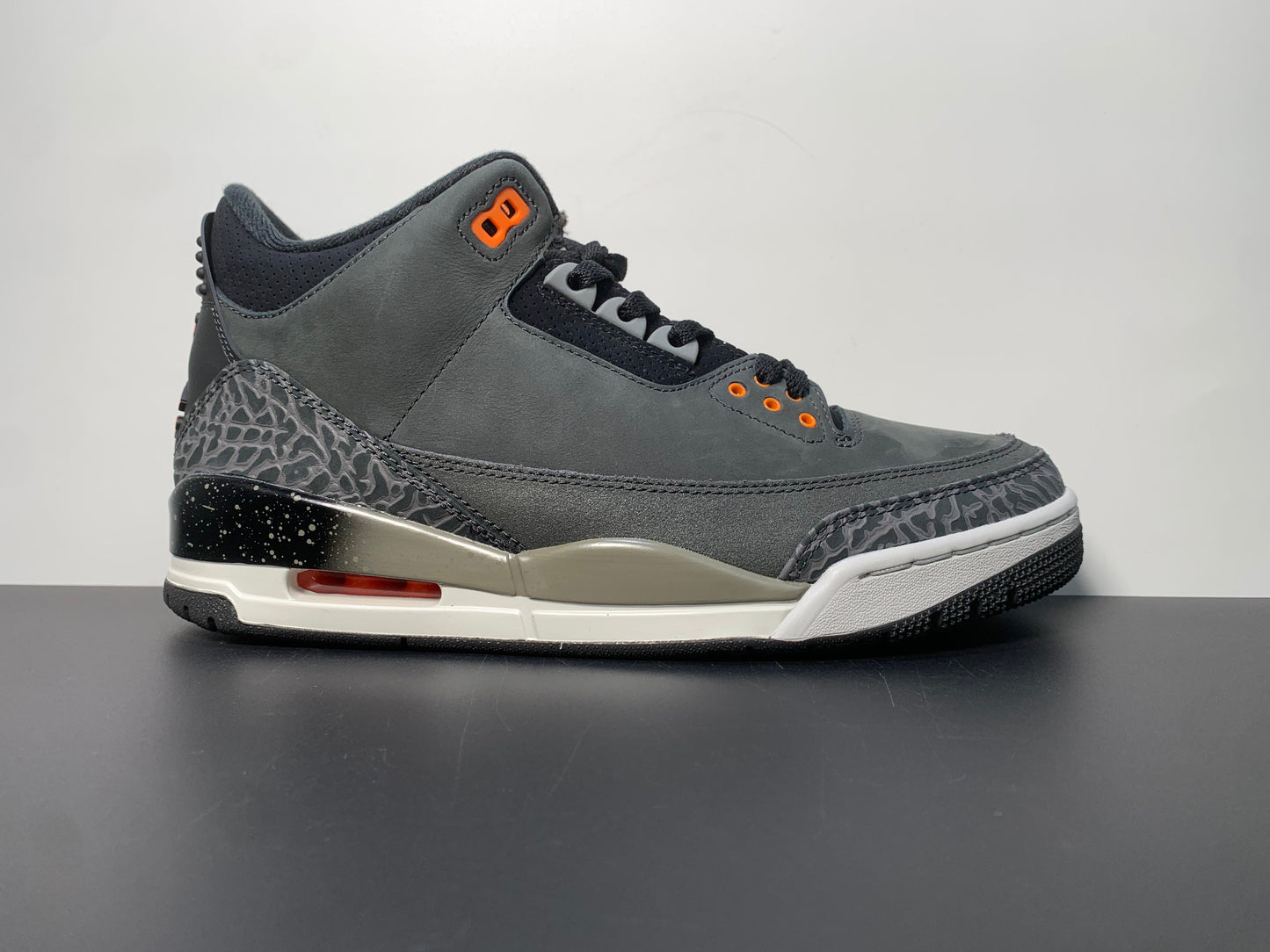 Air Jordan 3 “Fear” CT8532-080