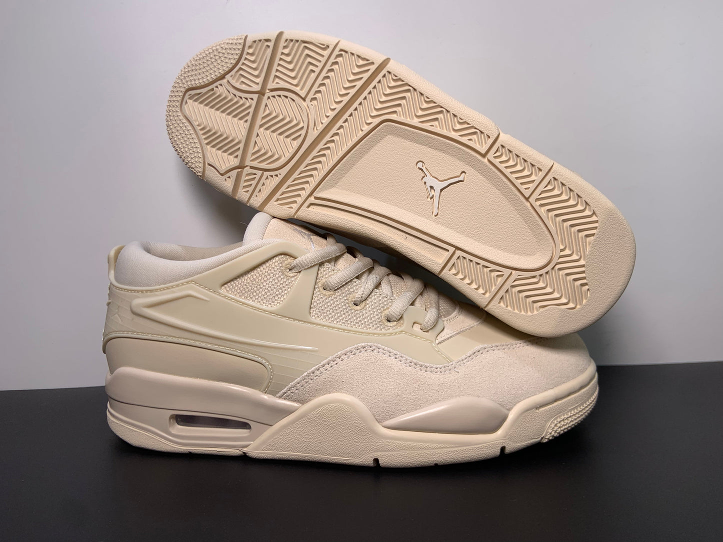 Wmns Air Jordan 4 RM 'Legend Light Brown'