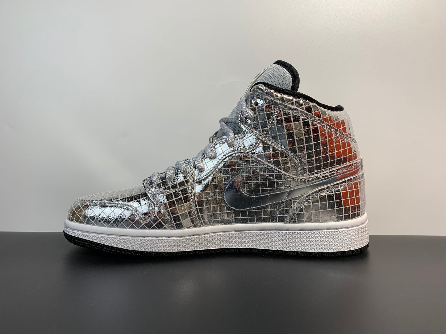 Air Jordan 1 Mid SE Disco Metallic Silver CU9304-001