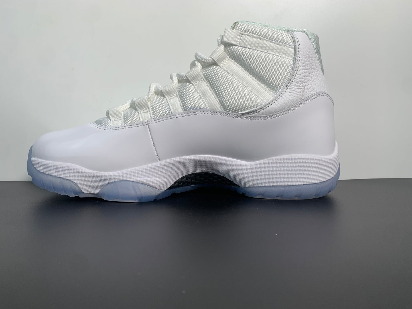 Air Jordan 11 Retro 'Silver Anniversary' 408201-101