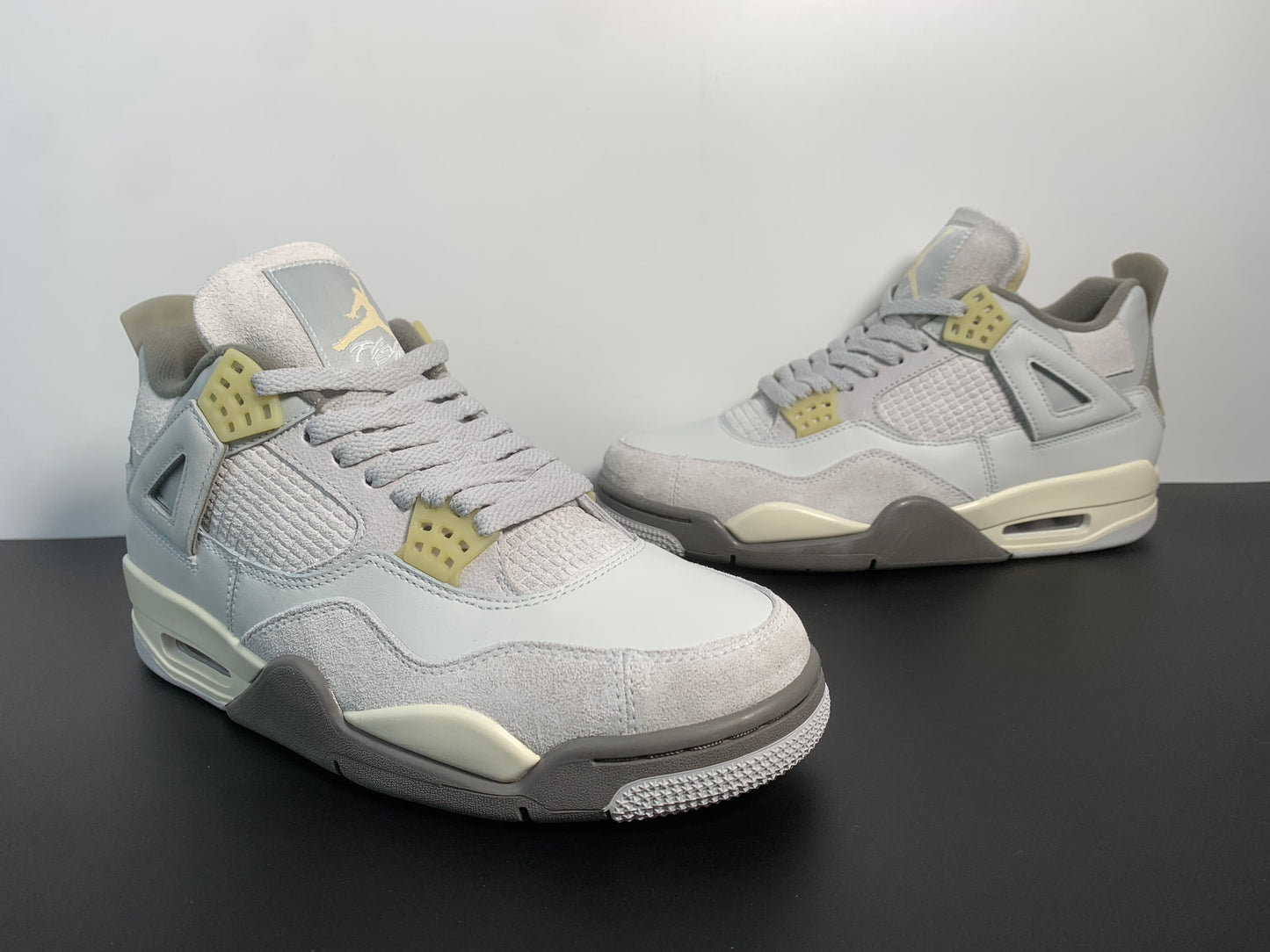 Air Jordan 4 SE Craft “Photon Dust”DV3742-021