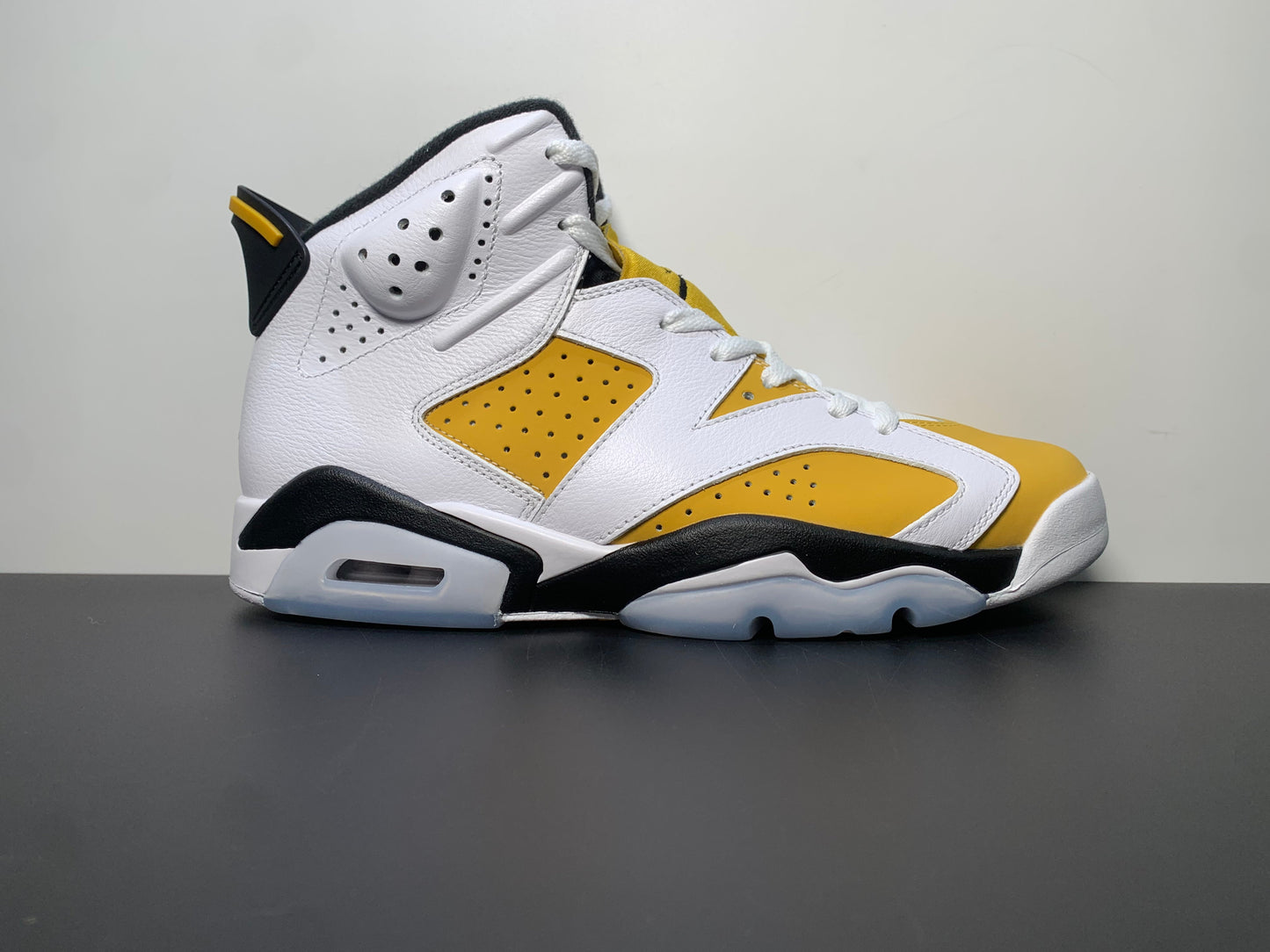 Nike Air Jordan Retro 6 Yellow Ochre White Black CT8529-170