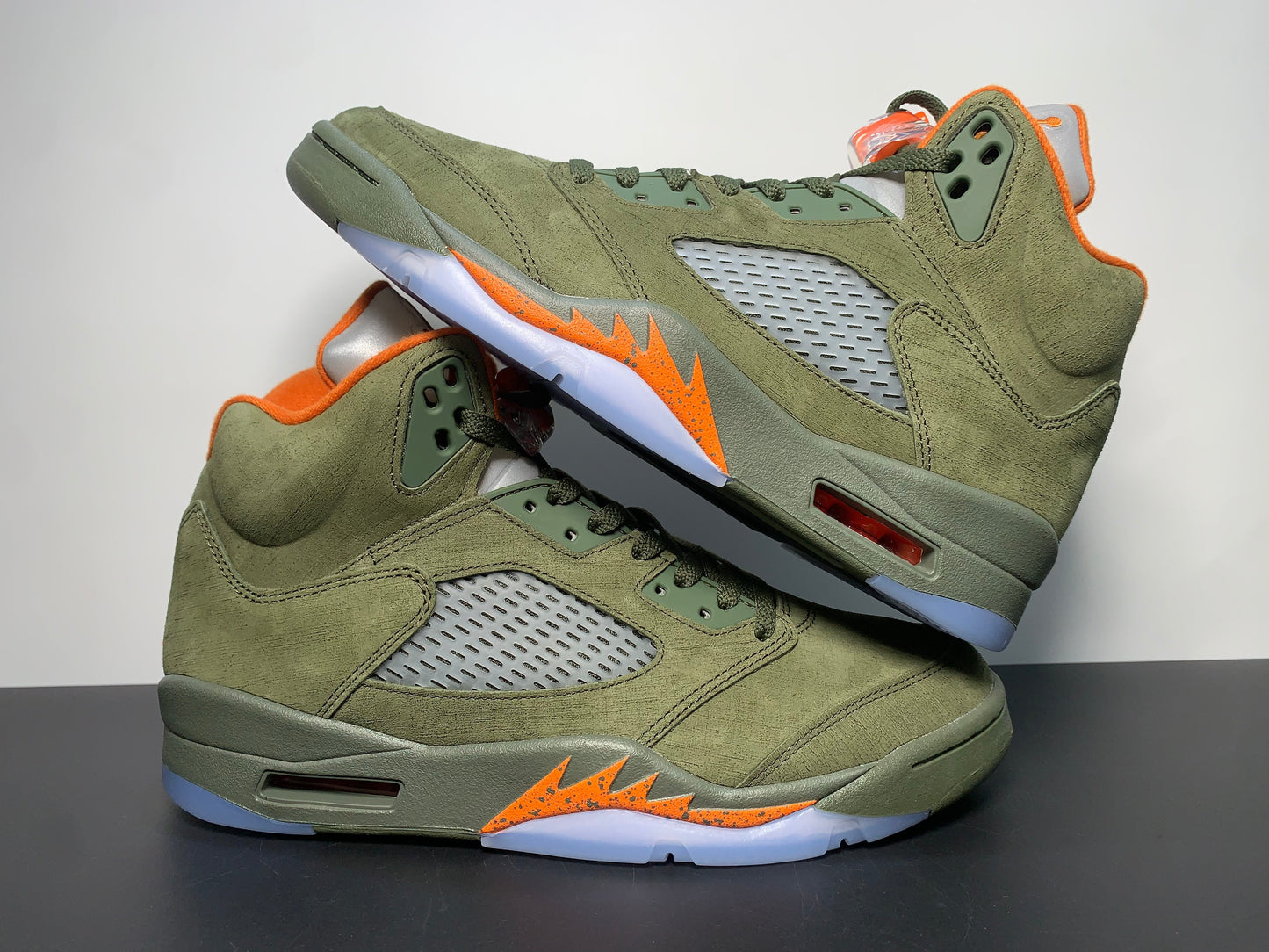 Nike Air Jordan 5 Retro Olive Solar Orange DD0587-308