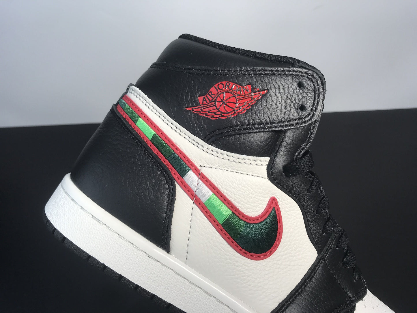 Air Jordan 1 Retro High Sports Illustrated A Star Is Born