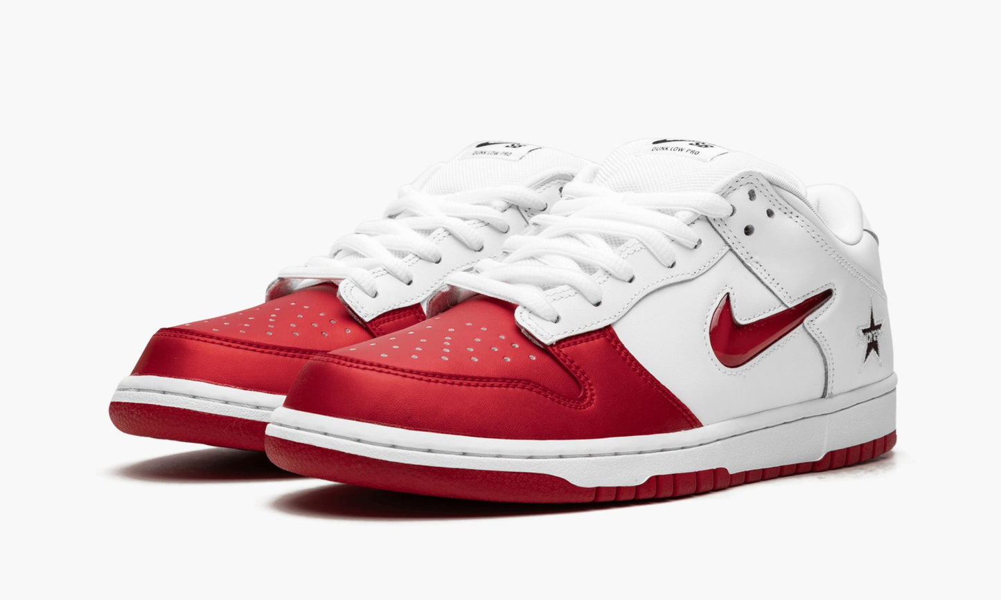 SB Dunk Low "Supreme - Jewel Swoosh Red/White"