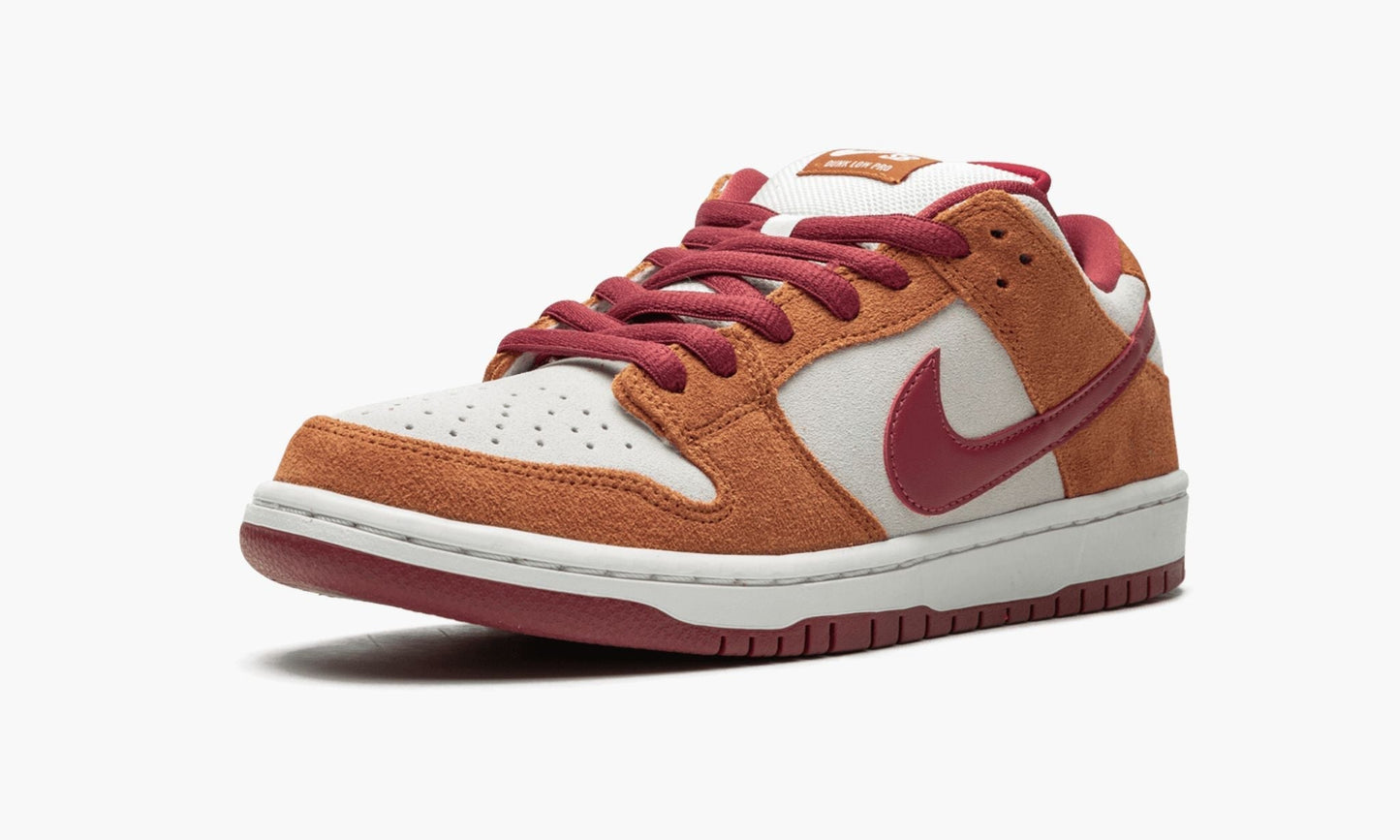 SB Dunk Low Pro "Dark Russet"