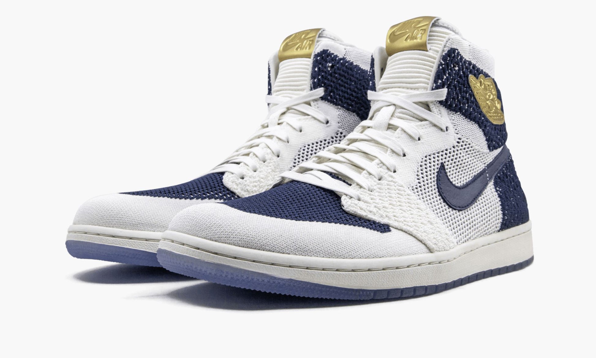 Air Jordan 1 Retro HI Flyknit "Derek Jeter - RE2PECT"