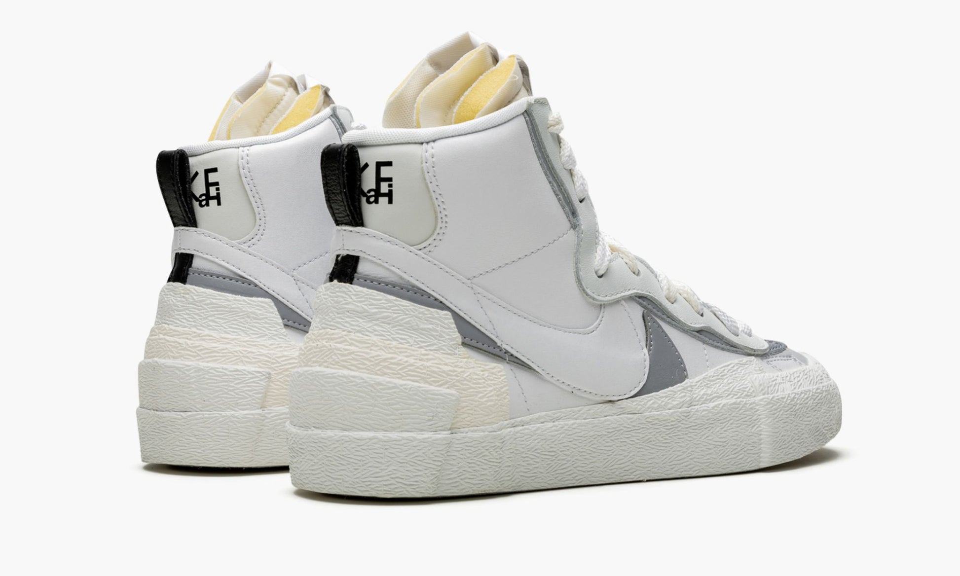 Blazer Mid "Sacai - Triple White"