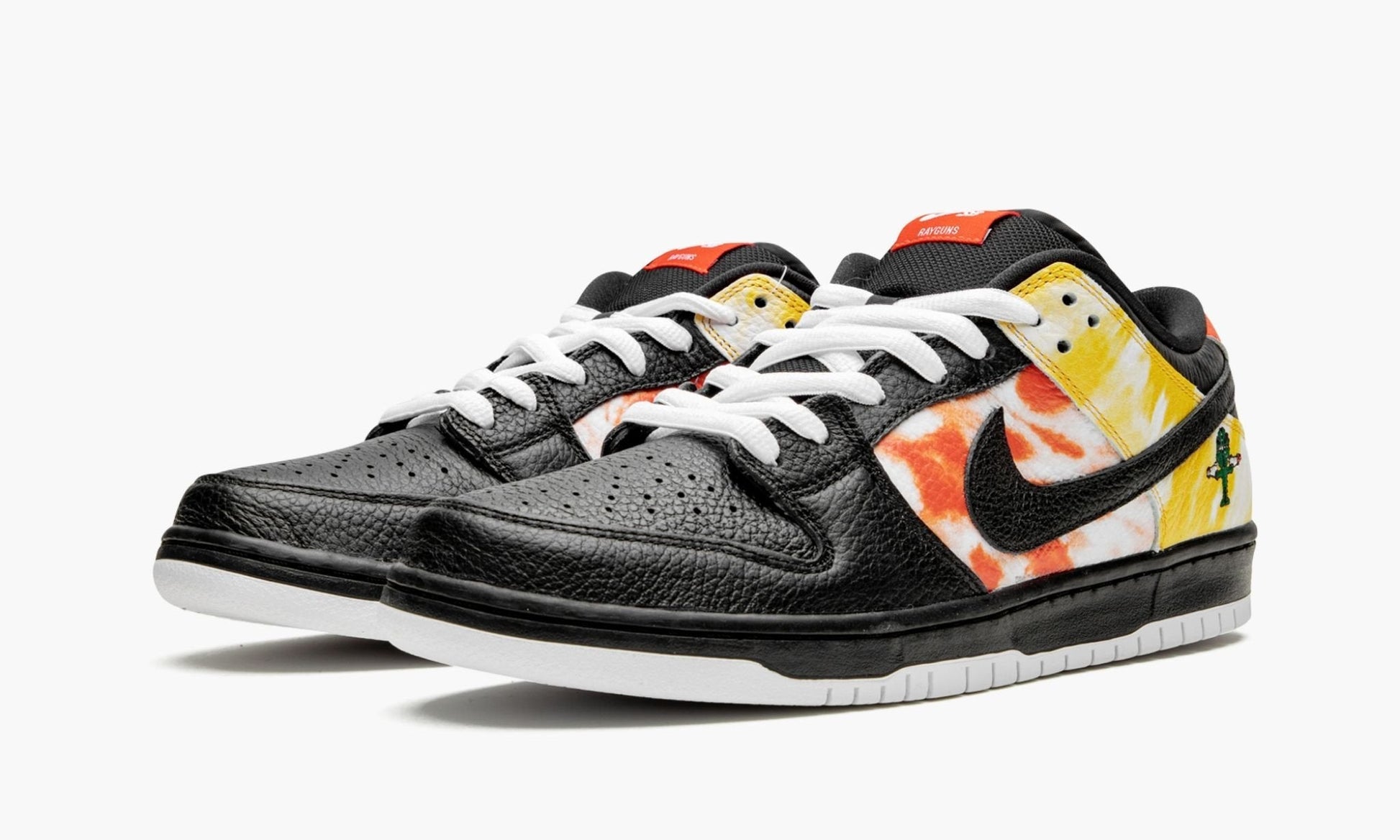 SB Dunk Low "Tie-Dye Rayguns 2019 - Black"