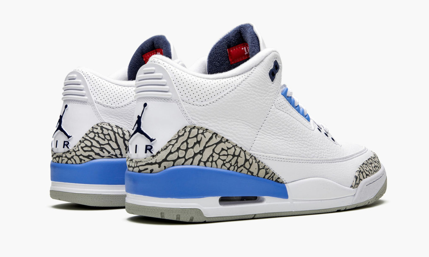 Air Jordan 3 Retro "UNC"