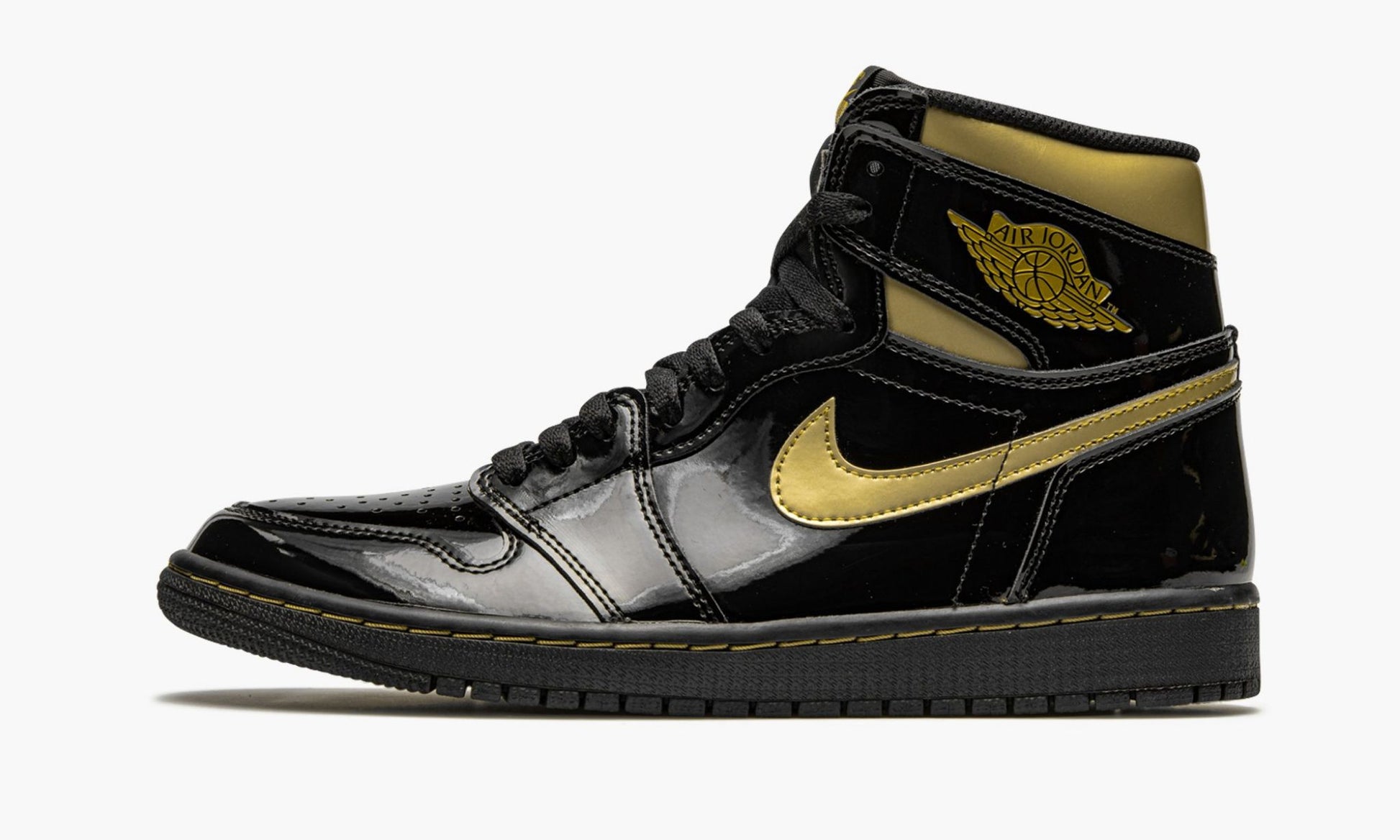 Air Jordan 1 Retro High OG "Black Metallic Gold"