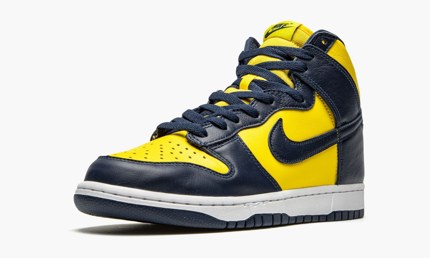 Dunk High SP "Michigan"