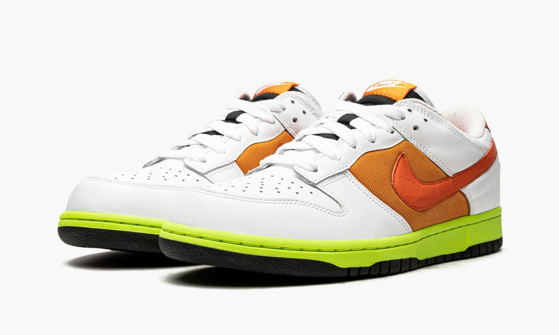 WMNS Dunk Low "White / Orange Blaze"