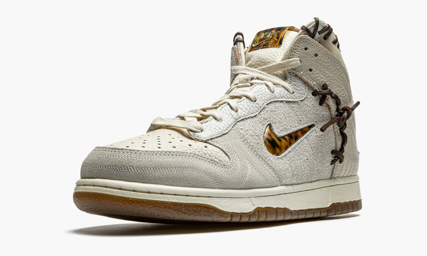 Nike Dunk High "Bodega - Friends & Family"