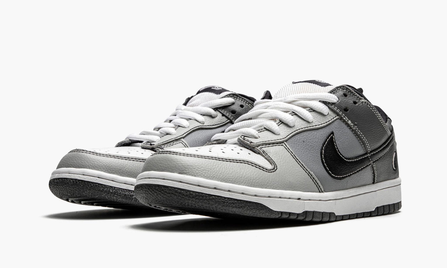 SB Dunk Low "Lunar Eclipse West"