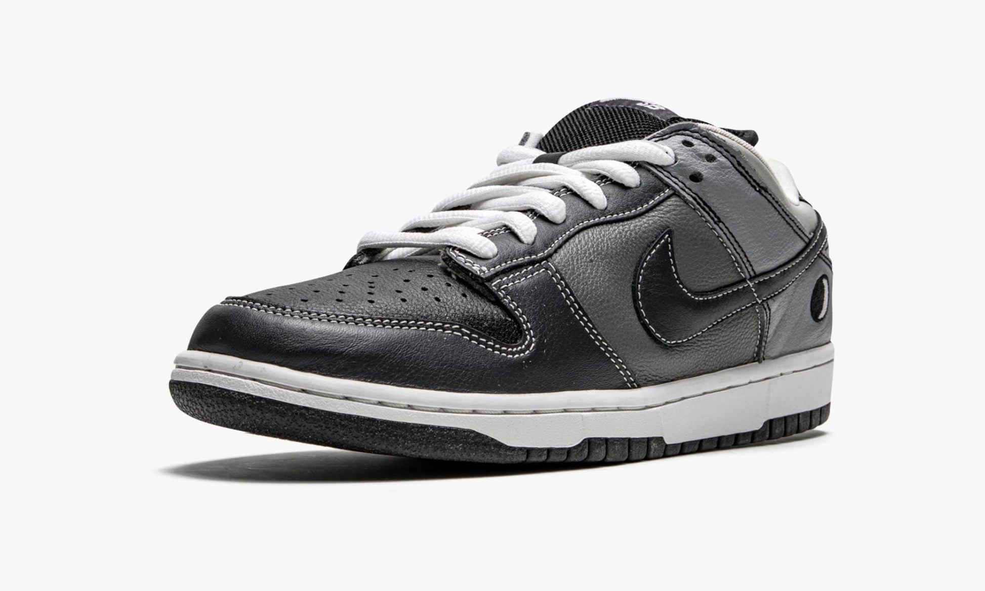 SB Dunk Low "Lunar Eclipse East"