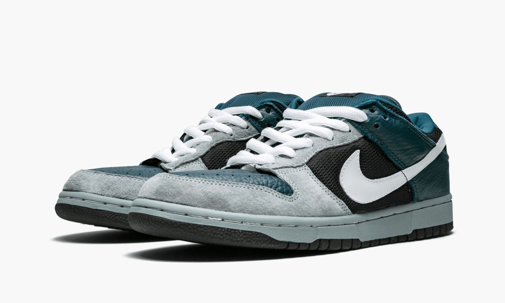 Dunk Low Pro SB "FUTURA"