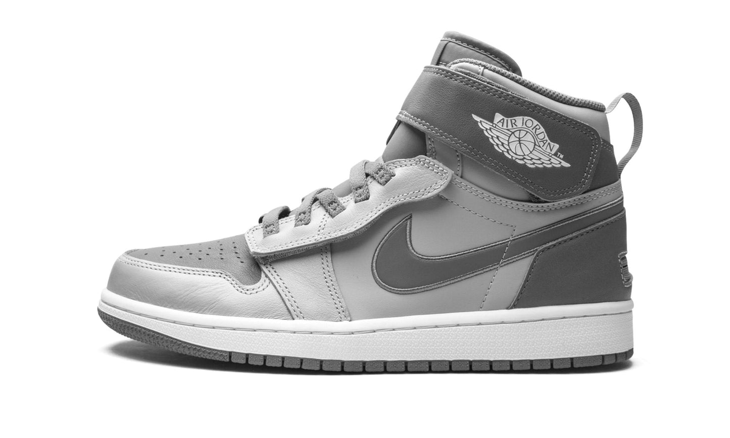 Air Jordan 1 High FlyEase "Grey"