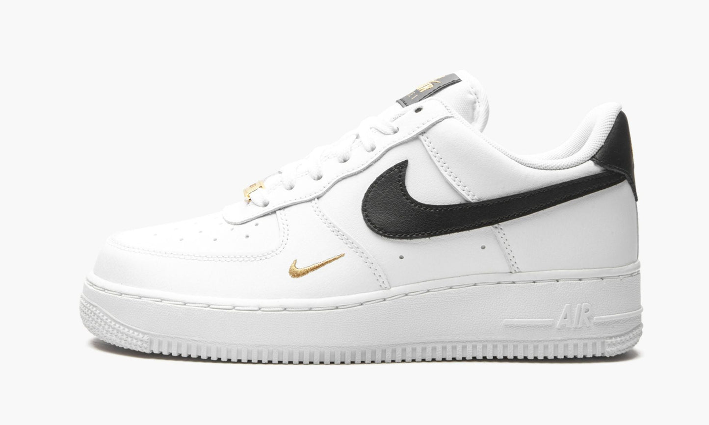 WMNS Air Force 1 Low Essential "White / Black / Gold"