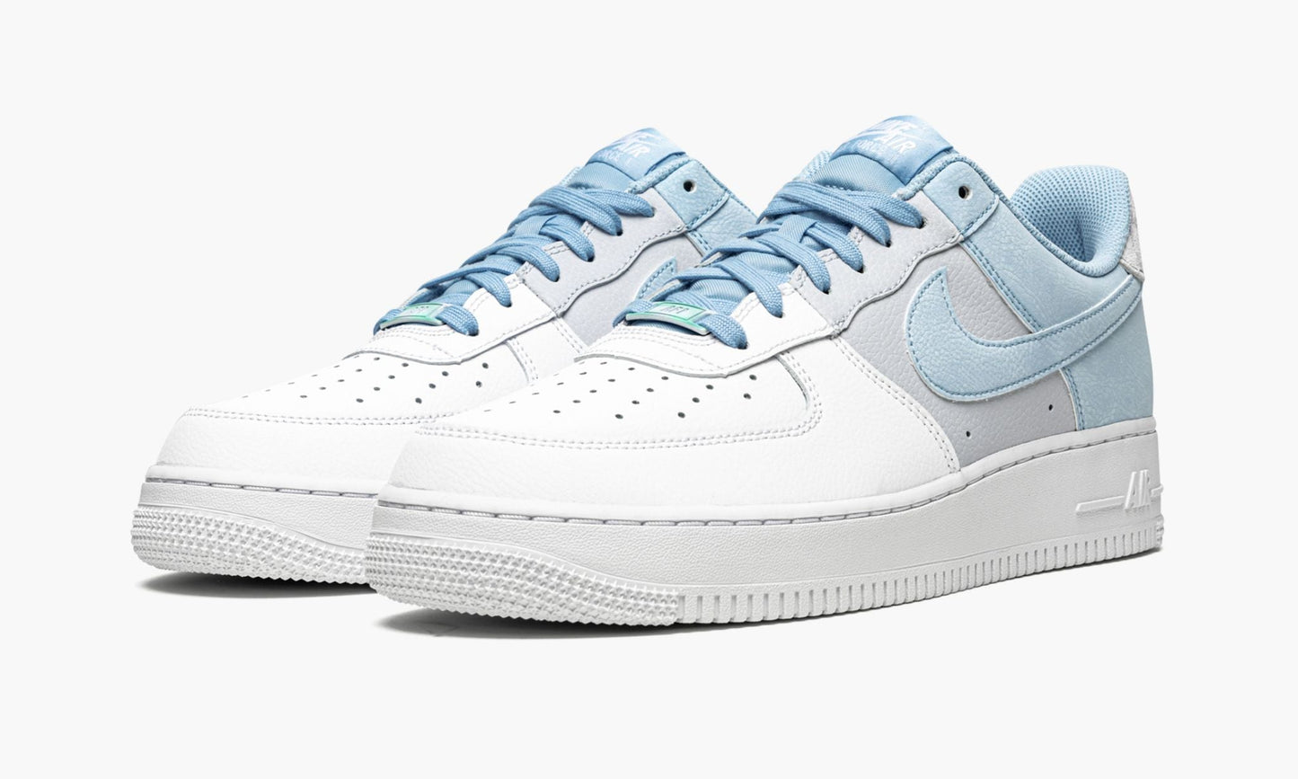 Air Force 1 '07 LV8 "Psychic Blue"