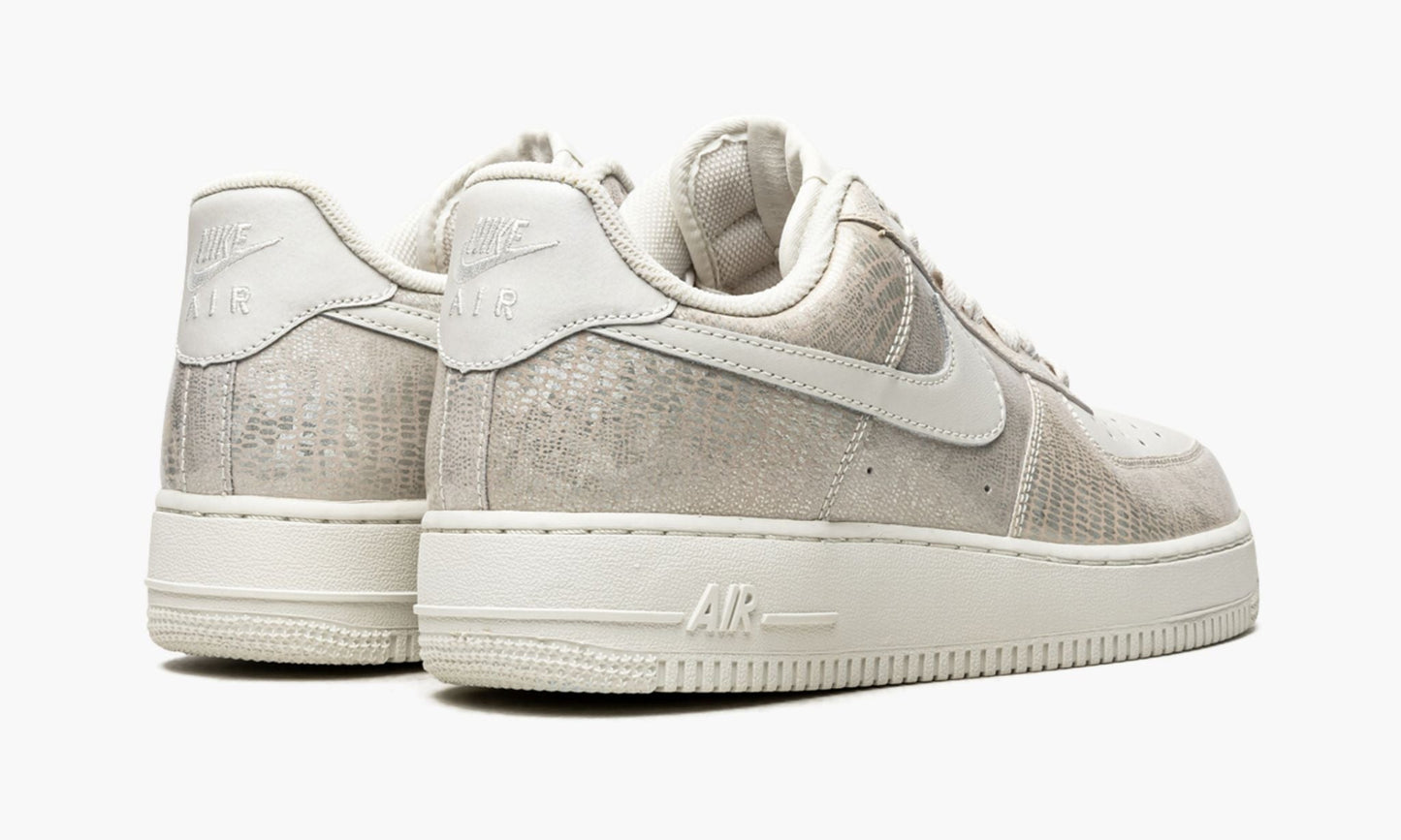 WMNS Air Force 1 '07 "Swan"