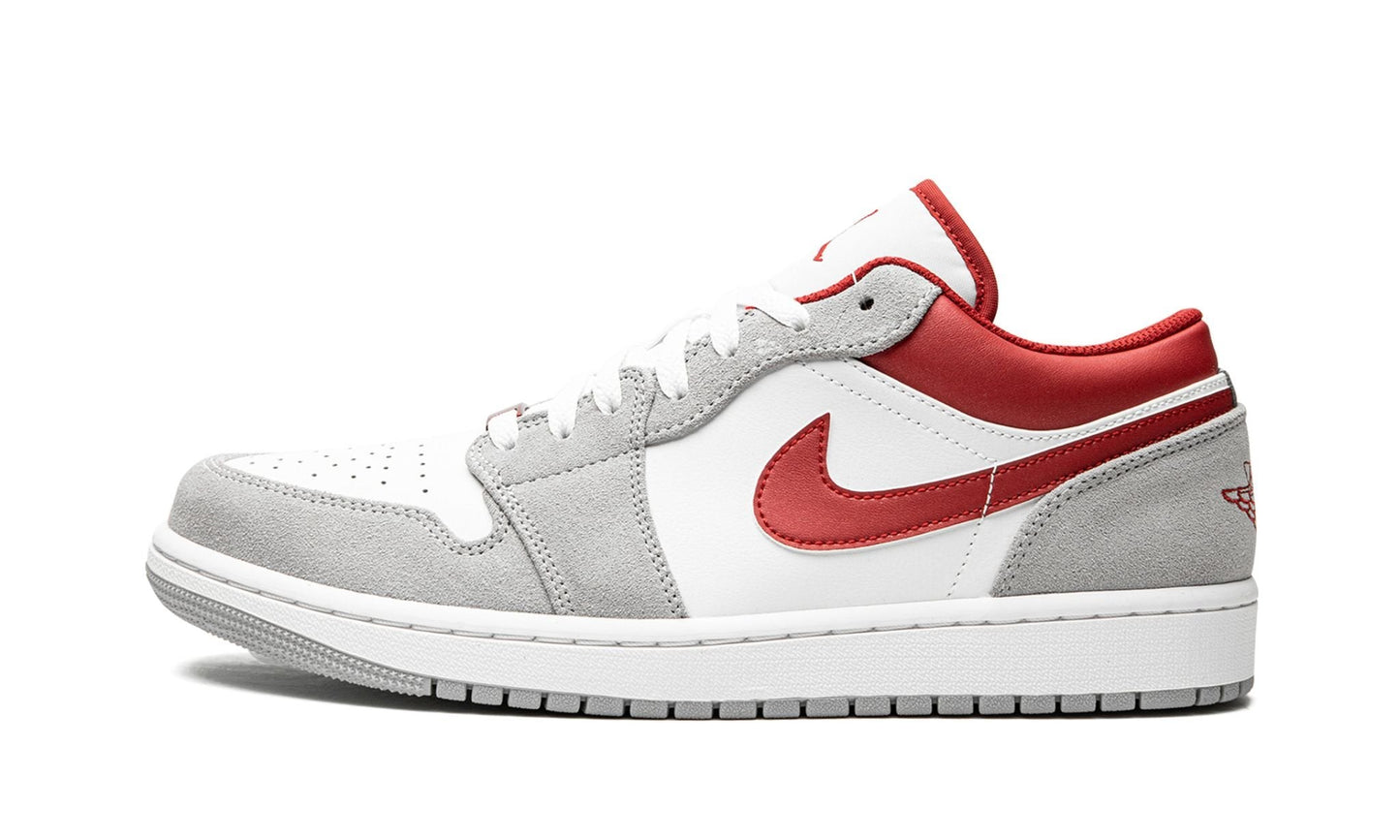 AIR JORDAN 1 LOW SE "White / Grey / Red"