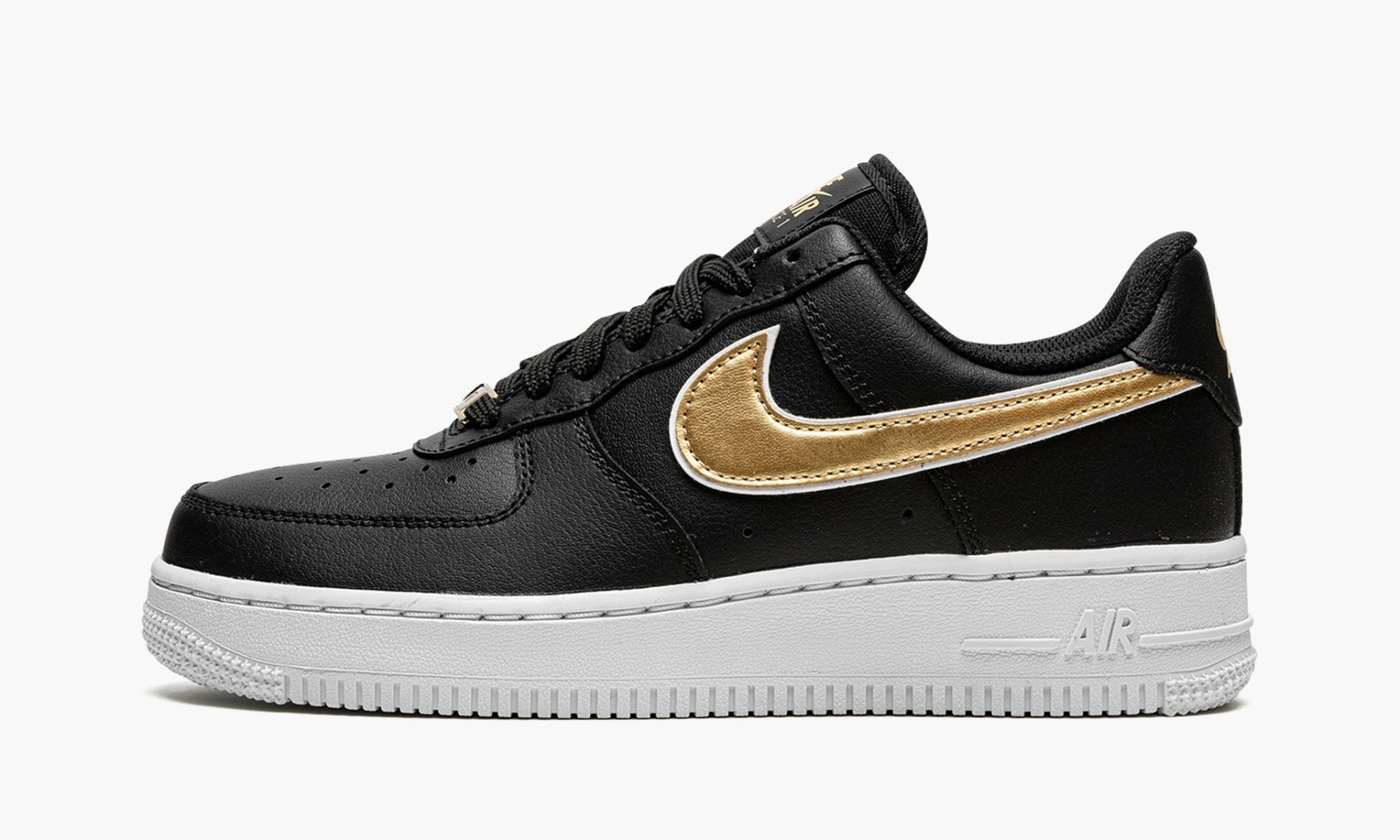 WMNS Air Force 1 '07 ESS "Black / Gold"