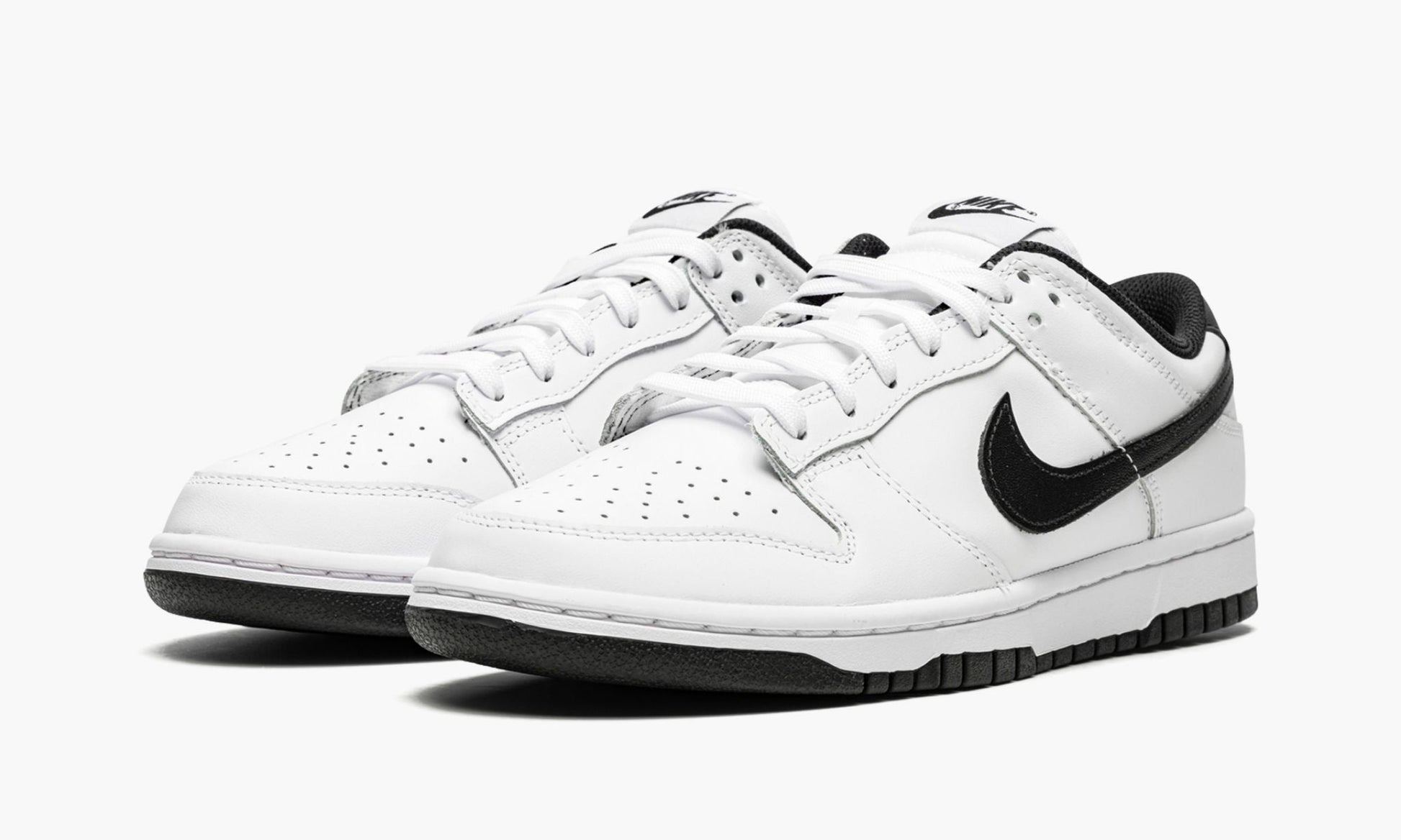 WMNS Dunk Low "White/Black"