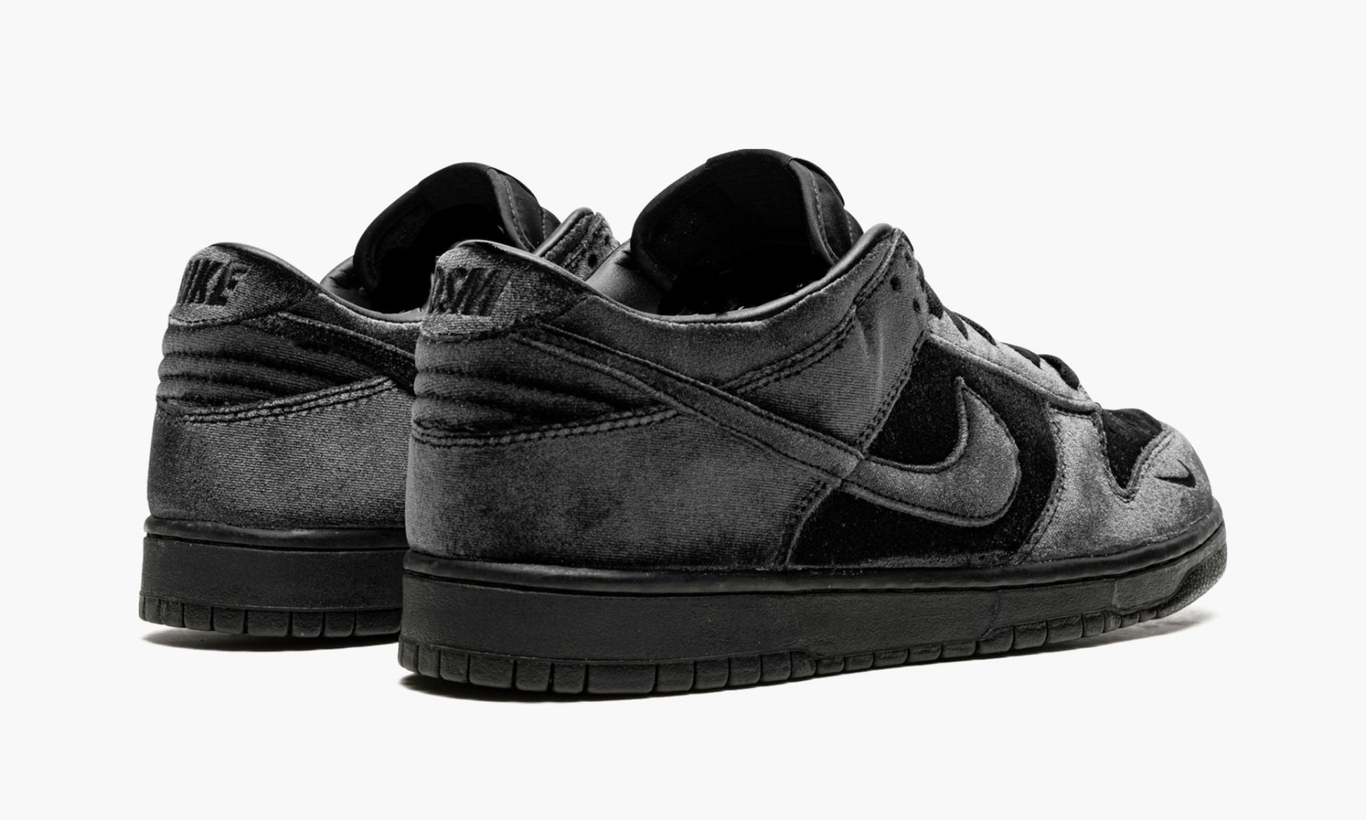 Dunk Low "Dover Street Market Triple Black Velvet"