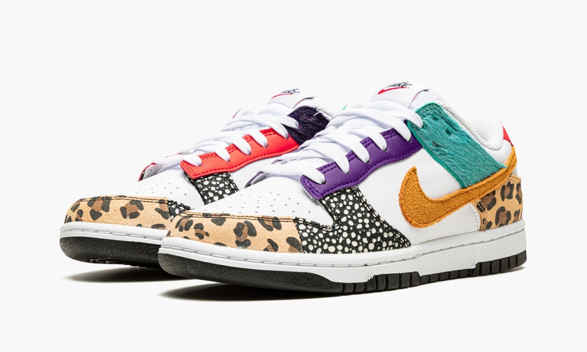 W Dunk Low SE