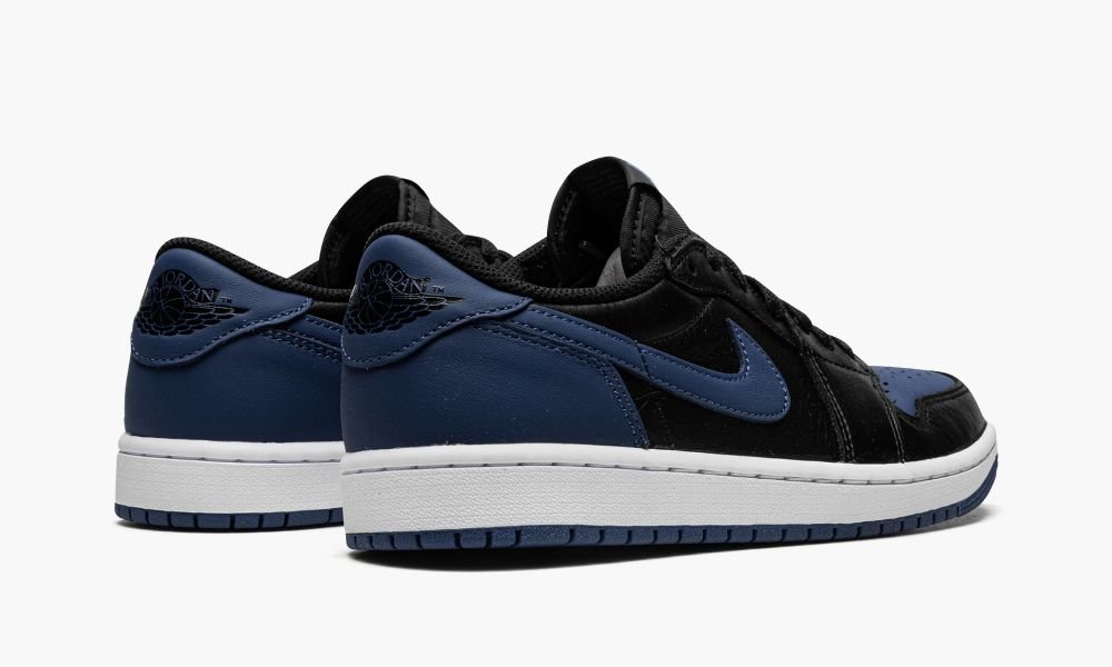 Air Jordan 1 Low OG "Mystic Navy"