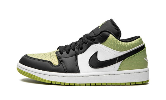 WMNS Air Jordan 1 Low SE "Vivid Green Snakeskin"